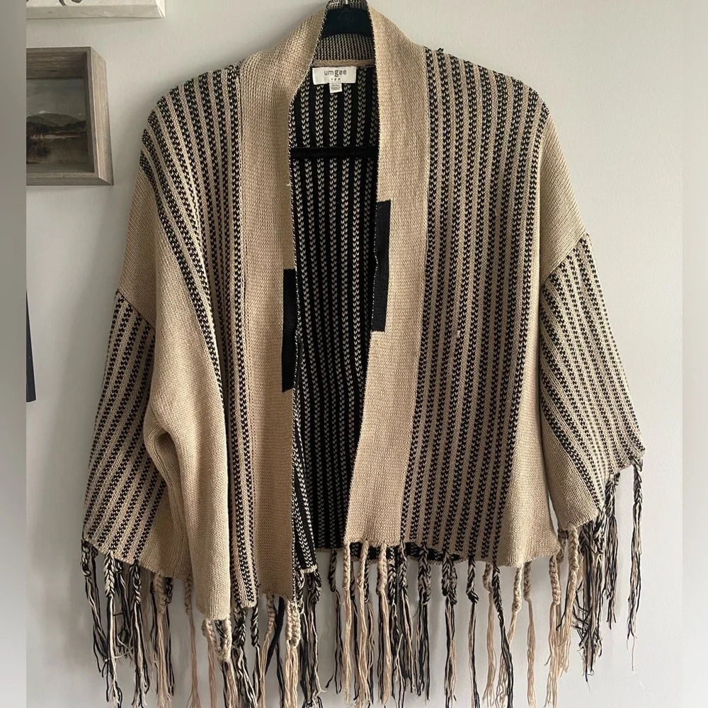 Umgee | Boho Fringe Tan & Black Wrap Shrug Poncho Size S/M